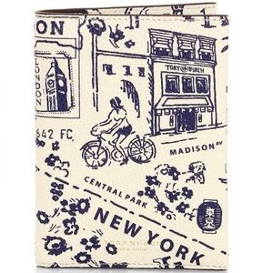 NWT Tory Burch Leather Navy Destination Passport Case Cover